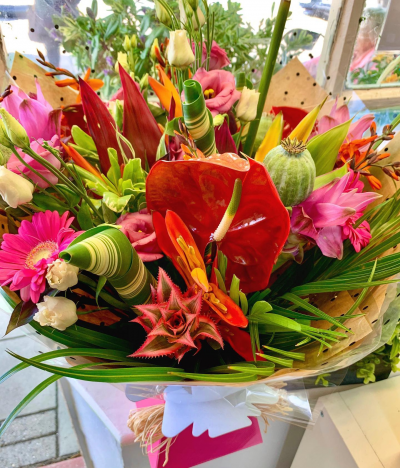 Findon Flowers Tropical Handtied