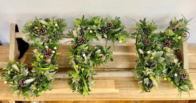 Three-letter greenery name - Example lettering "JFK" in an array of mixed foliages such as ivy, ferns and grasses, and finished with a touch of green berries and pine cones. Perfect for a natural woodland look.
Any wording can be created in this style- please call us to discuss your requirements or note your three-letter name in the "any special requests" box to order online.
£40.00 per letter in this style.