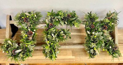 Three-letter greenery name - Example lettering "JFK" in an array of mixed foliages such as ivy, ferns and grasses, and finished with a touch of green berries and pine cones. Perfect for a natural woodland look.
Any wording can be created in this style- please call us to discuss your requirements or note your three-letter name in the "any special requests" box to order online.
£40.00 per letter in this style.